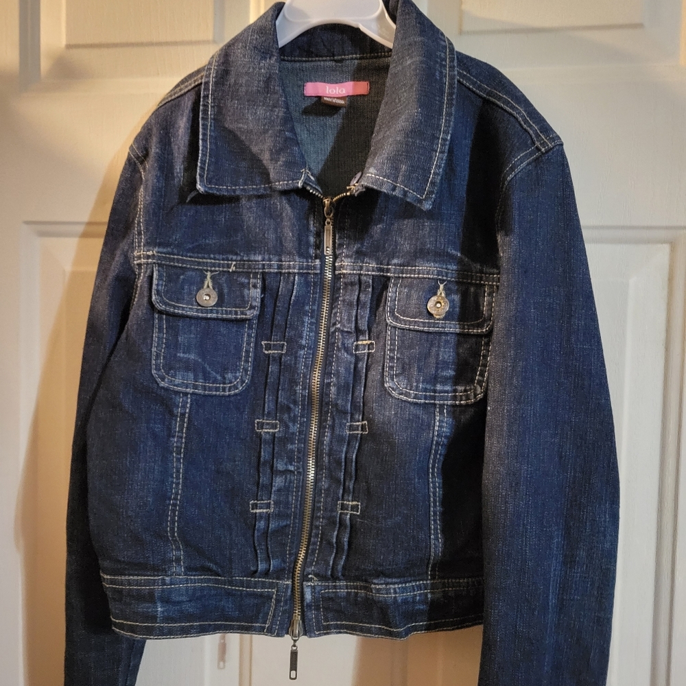 Girls jean jacket size medium lola